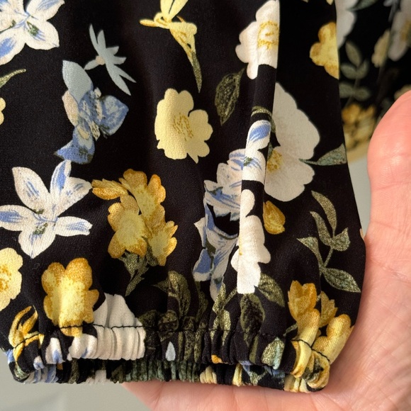 EUC Ann Taylor Factory Boho Top Feminine Black with Floral print - Picture 4 of 8